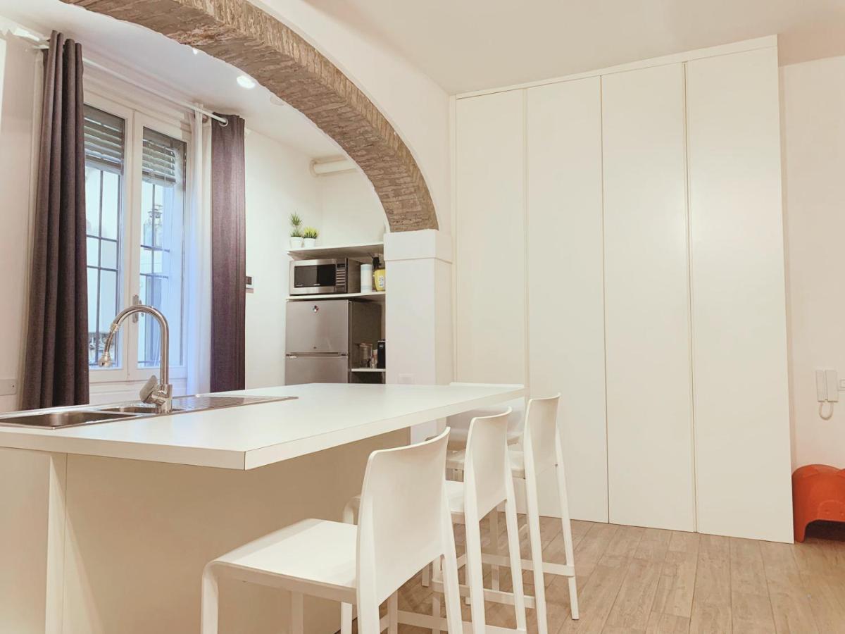Premium Apartment In The City Center - Via Orfeo 12 Bologna Bagian luar foto